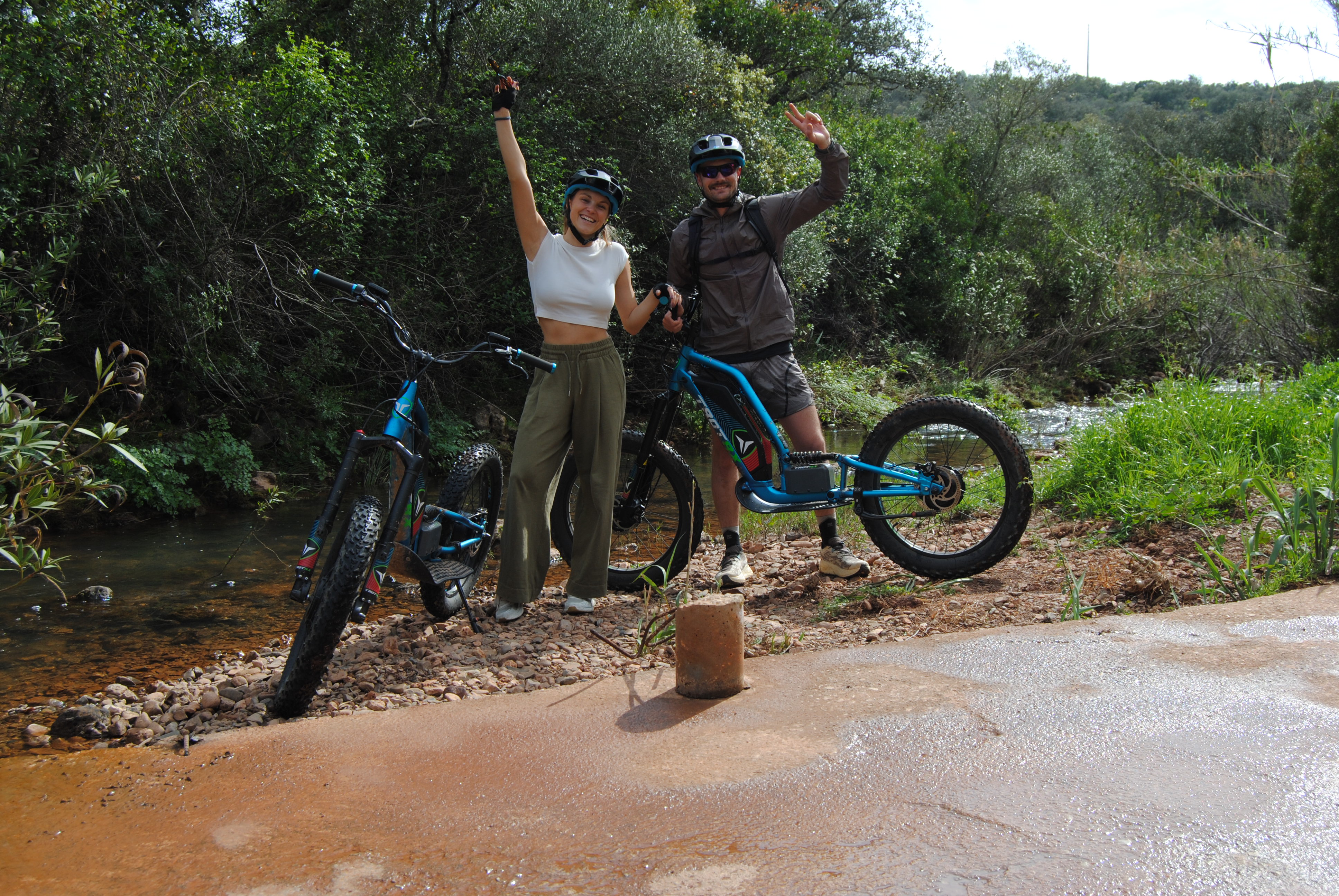 Tour pelo Campo e Castelo: Experiência Off-Road em Paderne (2h Ride)